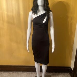 Elegant Black One-Shoulder Dress